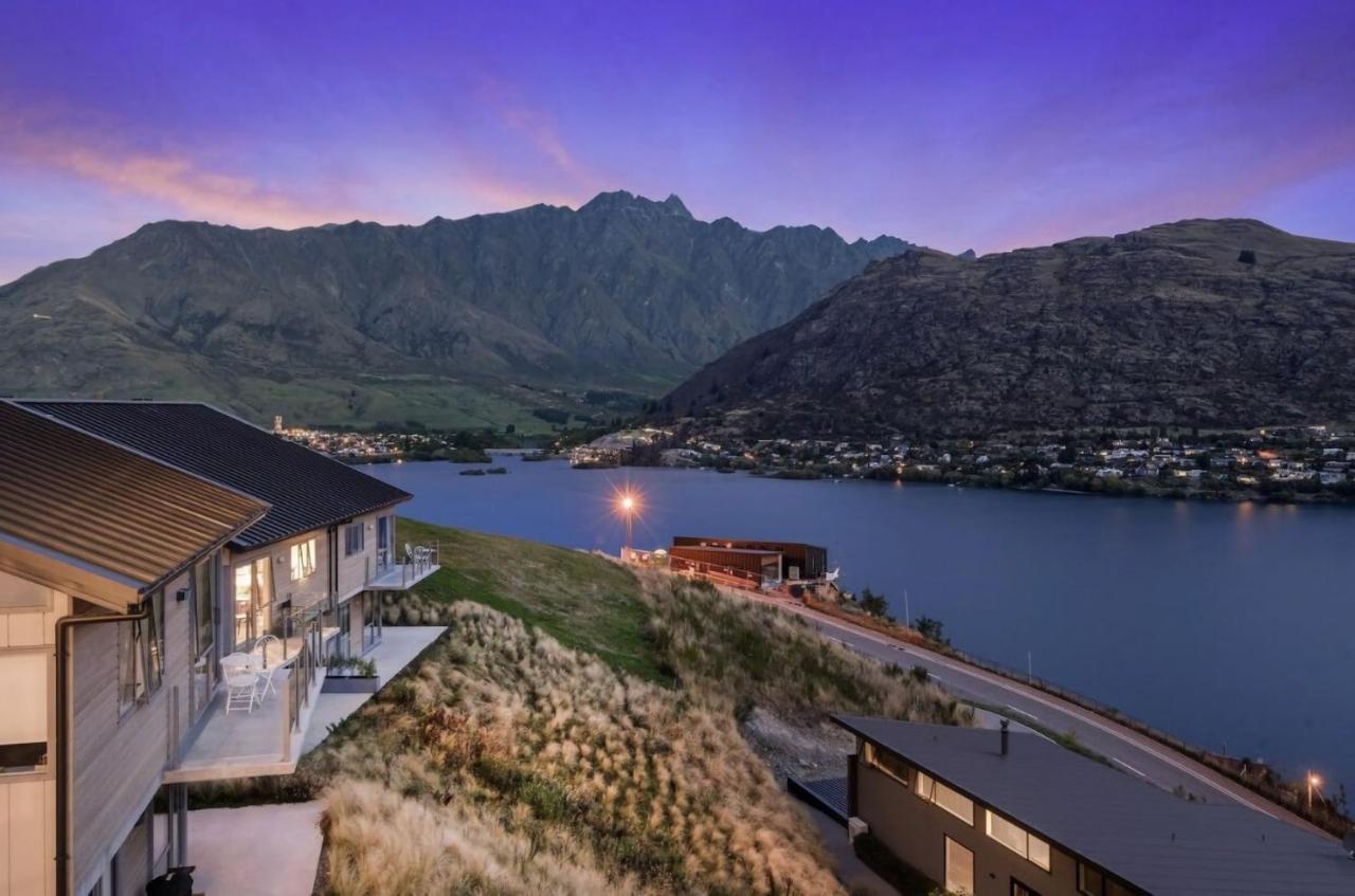 Bluewater Views Villa Queenstown Bagian luar foto