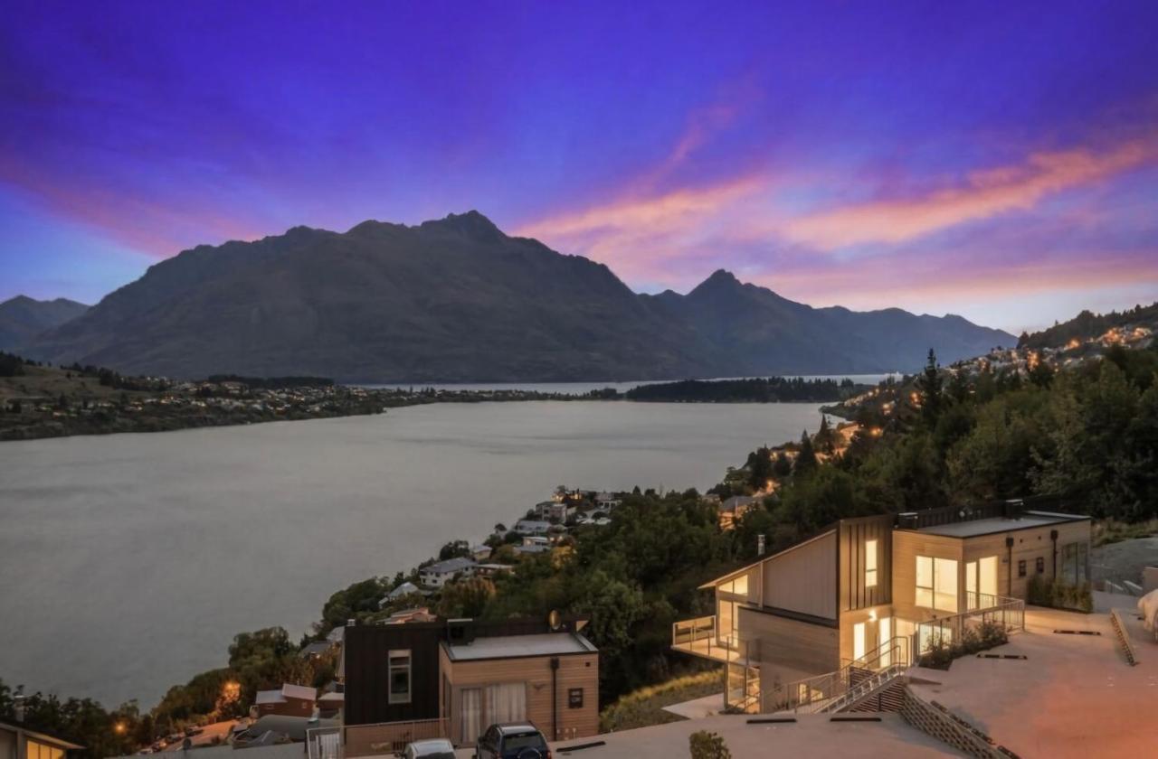 Bluewater Views Villa Queenstown Bagian luar foto