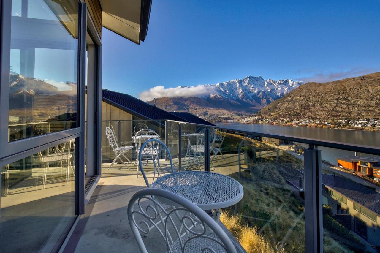 Bluewater Views Villa Queenstown Bagian luar foto