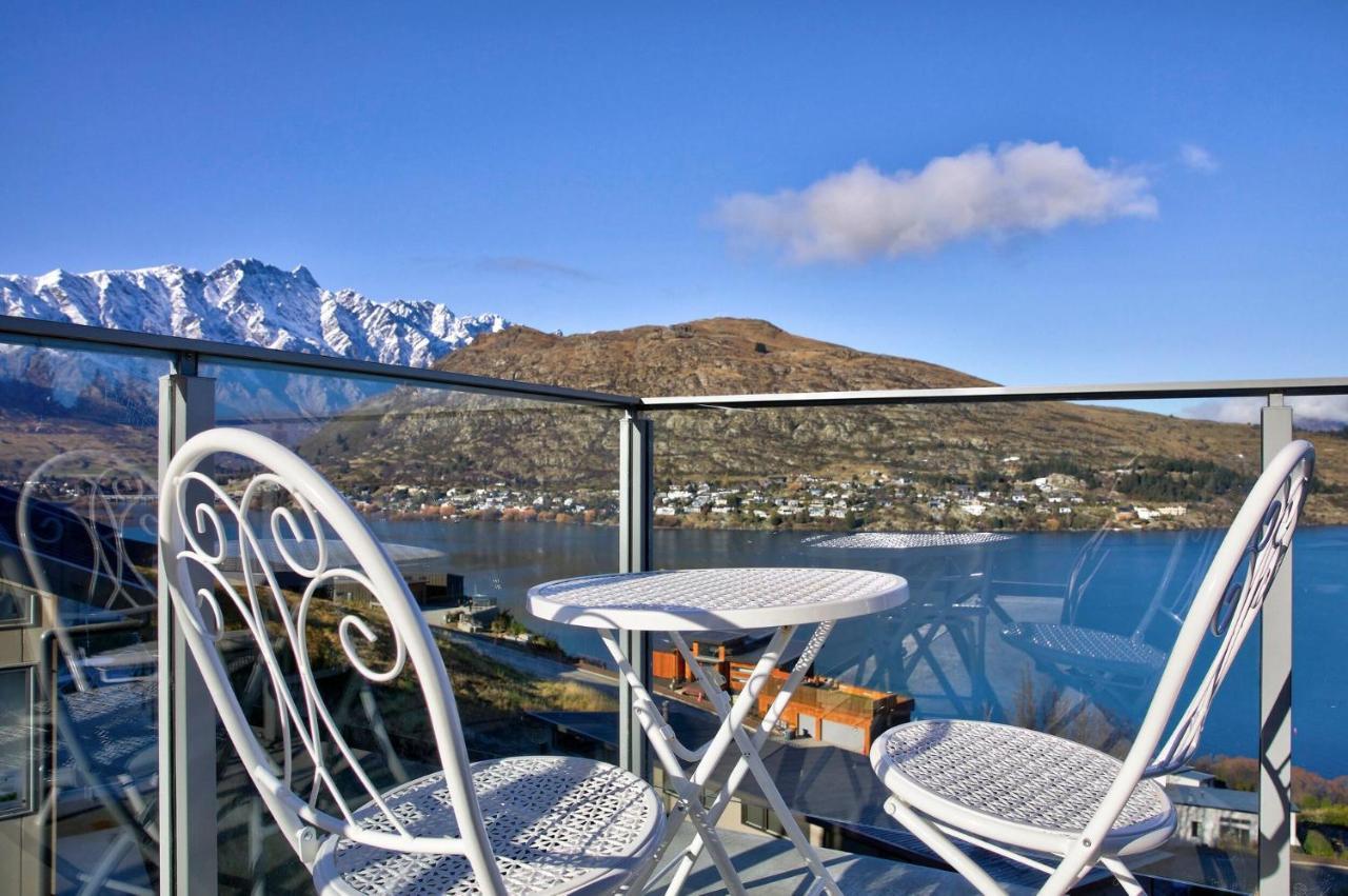 Bluewater Views Villa Queenstown Bagian luar foto