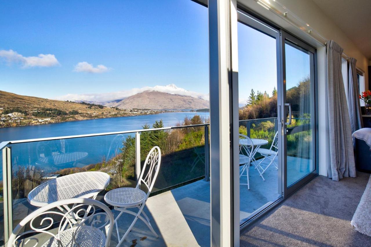 Bluewater Views Villa Queenstown Bagian luar foto